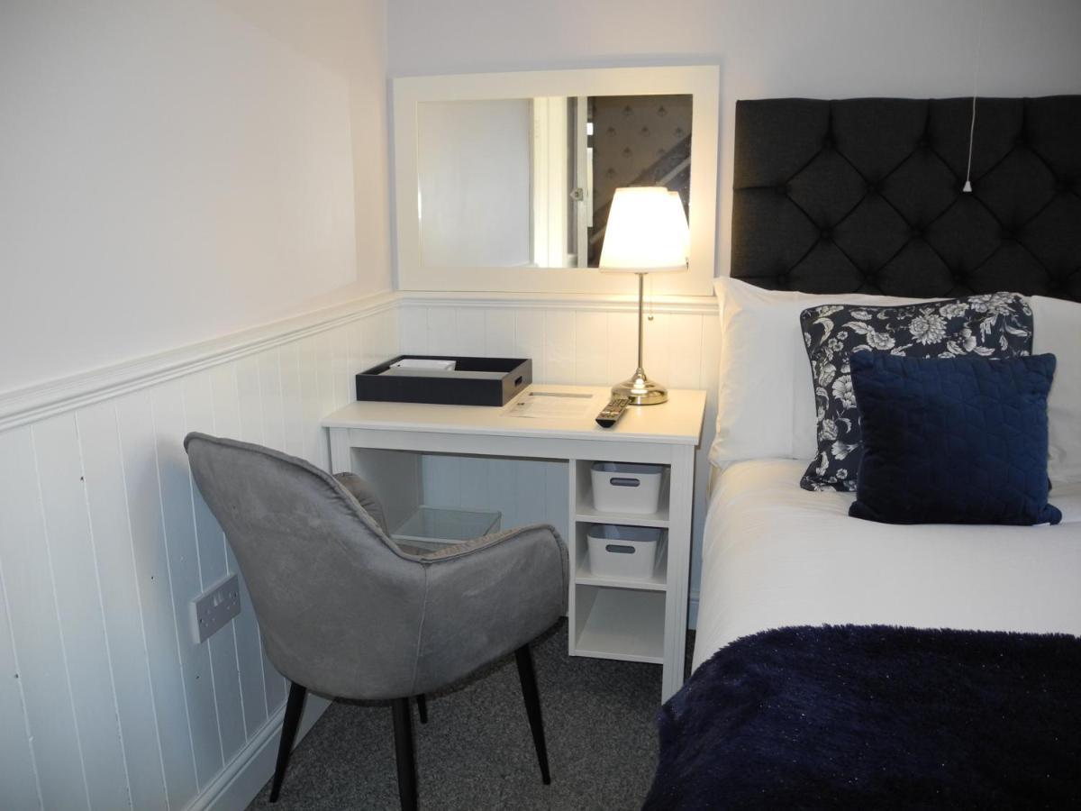 Heathcliff House B&B Exclusively For Adults Free Large Carpark Торкі Екстер'єр фото