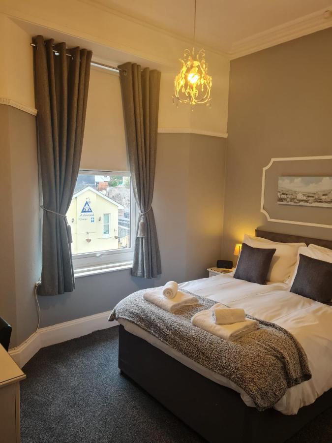 Heathcliff House B&B Exclusively For Adults Free Large Carpark Торкі Екстер'єр фото
