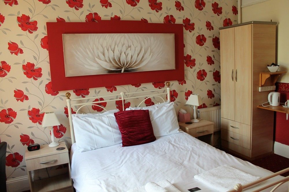 Heathcliff House B&B Exclusively For Adults Free Large Carpark Торкі Екстер'єр фото