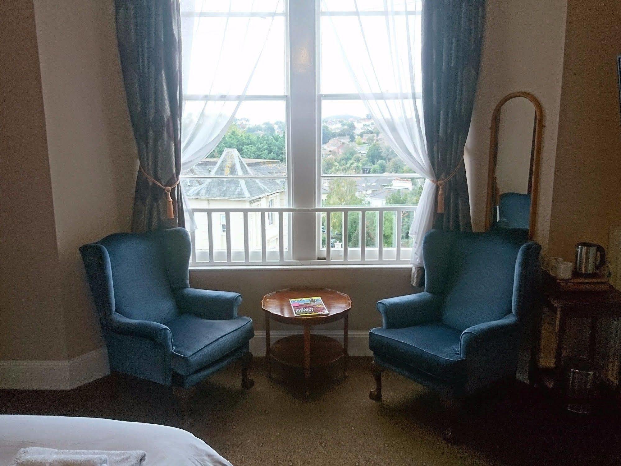 Heathcliff House B&B Exclusively For Adults Free Large Carpark Торкі Екстер'єр фото