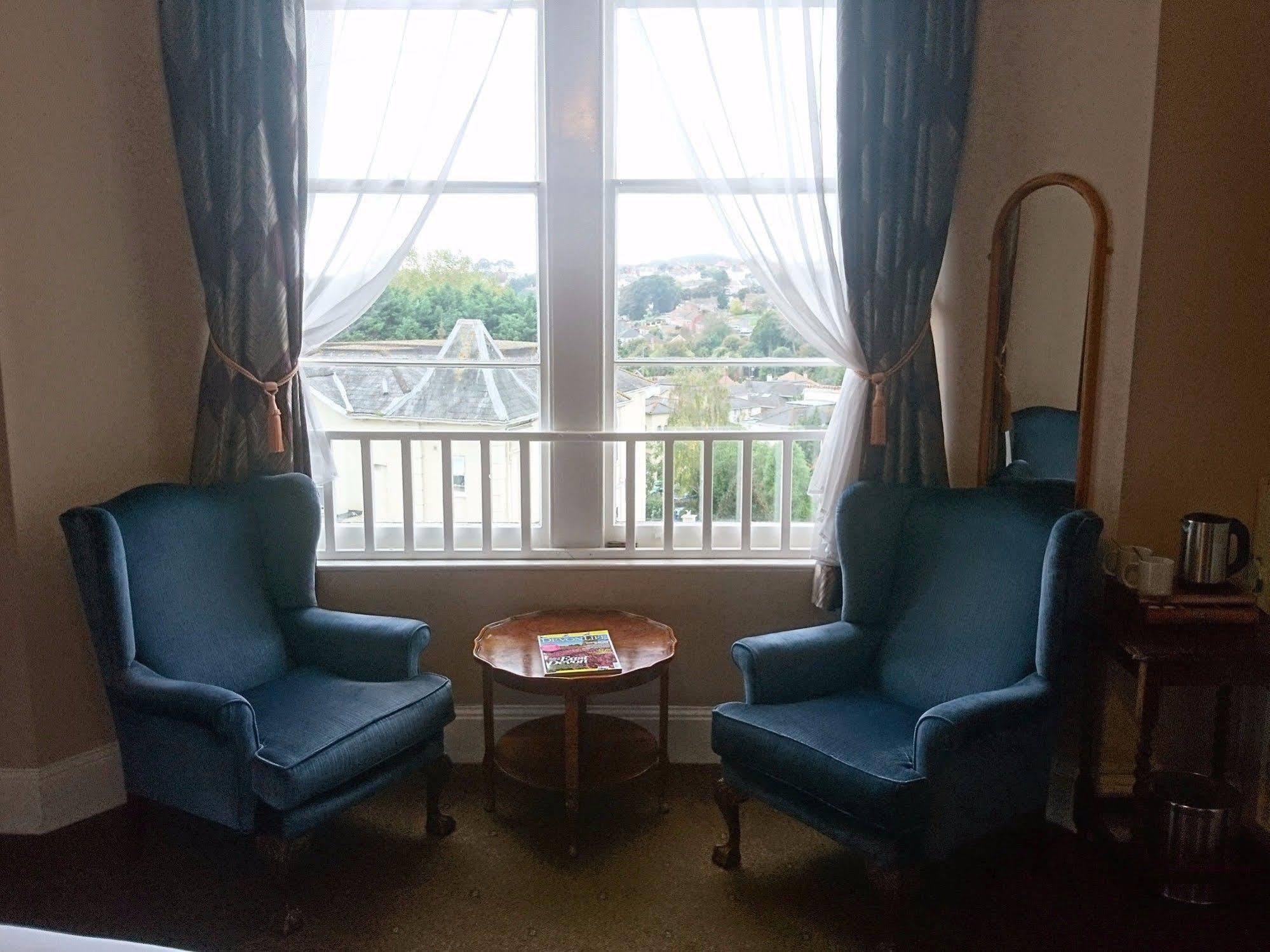 Heathcliff House B&B Exclusively For Adults Free Large Carpark Торкі Екстер'єр фото