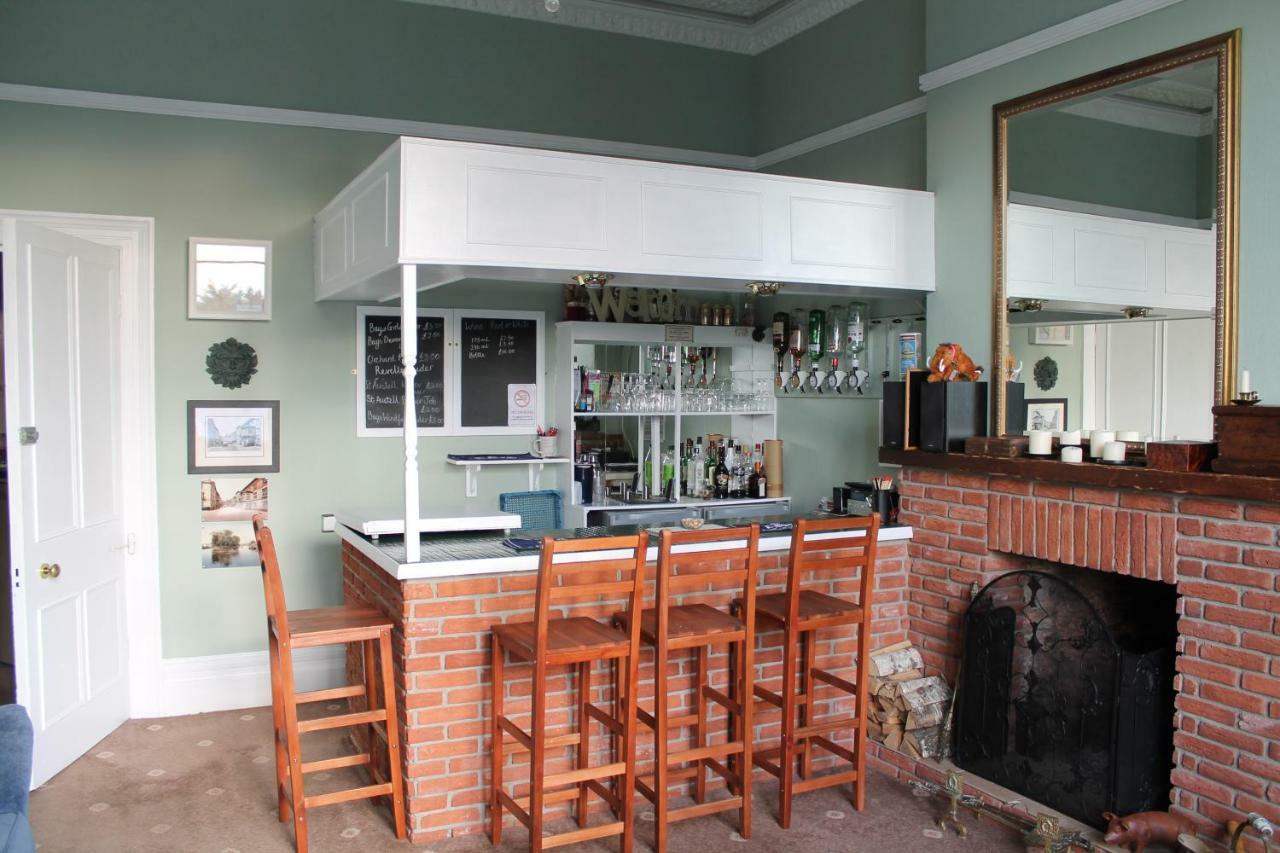 Heathcliff House B&B Exclusively For Adults Free Large Carpark Торкі Екстер'єр фото